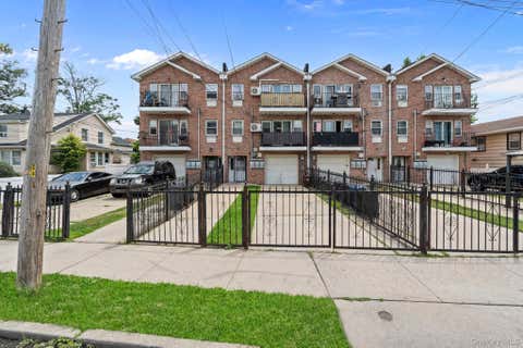 Multifamily For Sale - 1076 Gipson Street<br/> Queens County, Far Rockaway, NY 11691