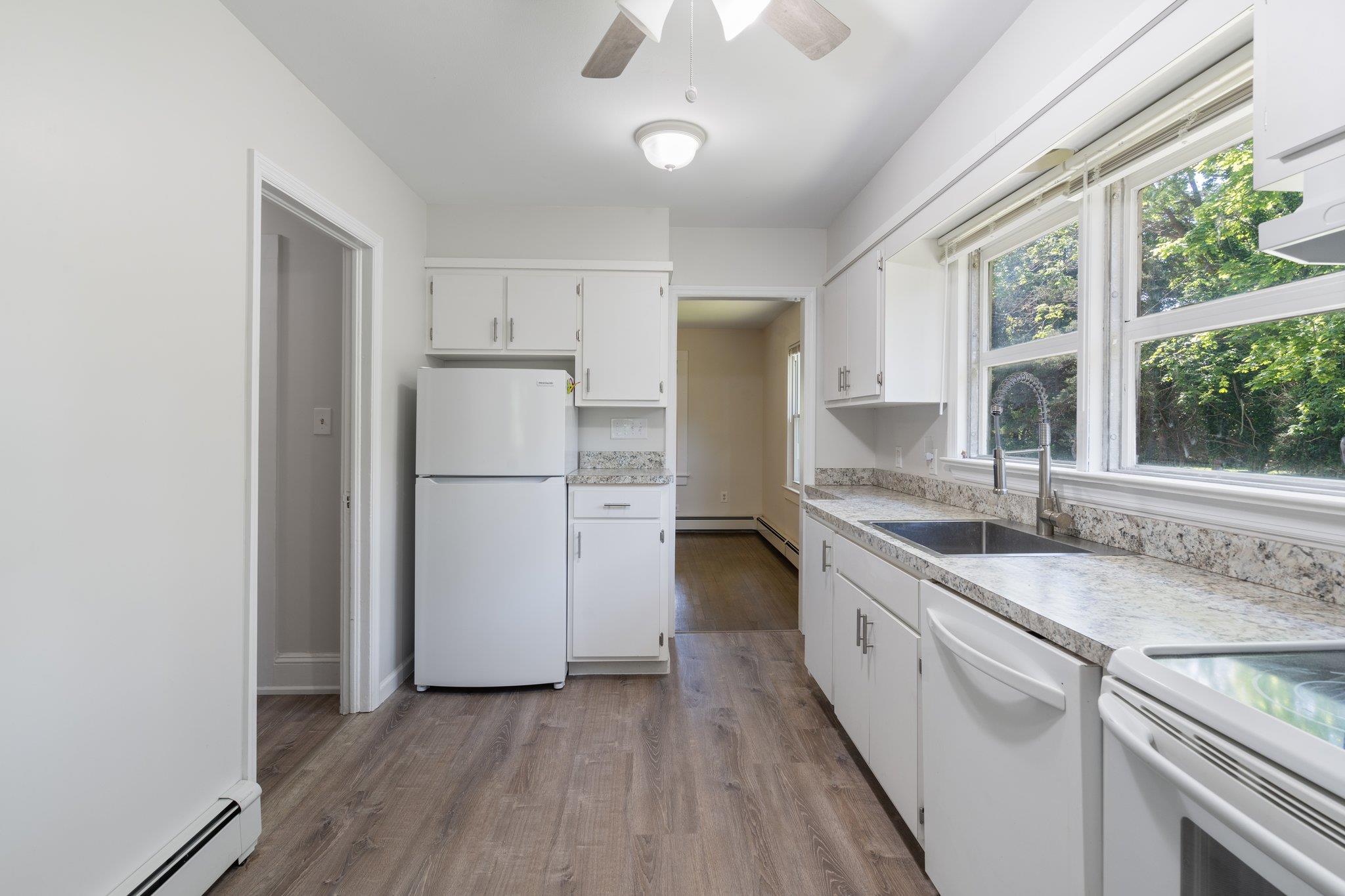 34 Strongs Lane, East Patchogue, New York image 13