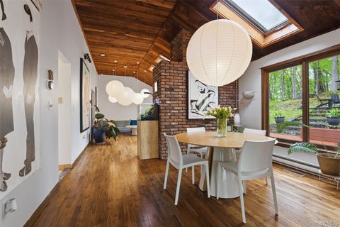 Tiny photo for 8 Upper Shad Road, Pound Ridge, NY 10576 (MLS # 997949)