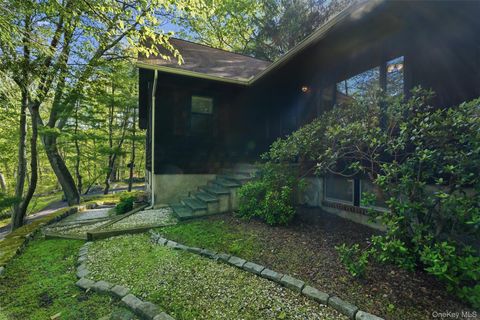 Tiny photo for 8 Upper Shad Road, Pound Ridge, NY 10576 (MLS # 997949)