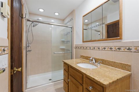 Tiny photo for 8 Upper Shad Road, Pound Ridge, NY 10576 (MLS # 997949)