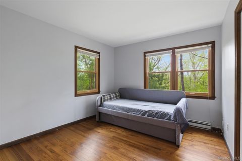 Tiny photo for 8 Upper Shad Road, Pound Ridge, NY 10576 (MLS # 997949)