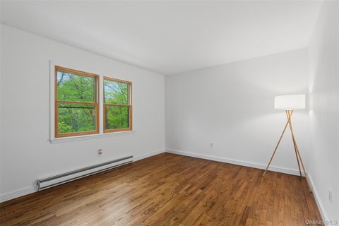 Tiny photo for 8 Upper Shad Road, Pound Ridge, NY 10576 (MLS # 997949)