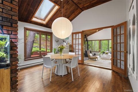 Photo for 8 Upper Shad Road, Pound Ridge, NY 10576 (MLS # 997949)