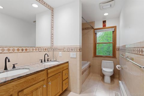 Tiny photo for 8 Upper Shad Road, Pound Ridge, NY 10576 (MLS # 997949)