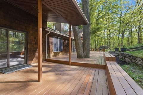 Tiny photo for 8 Upper Shad Road, Pound Ridge, NY 10576 (MLS # 997949)