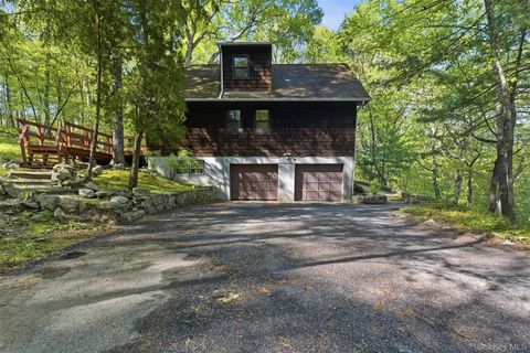 Tiny photo for 8 Upper Shad Road, Pound Ridge, NY 10576 (MLS # 997949)