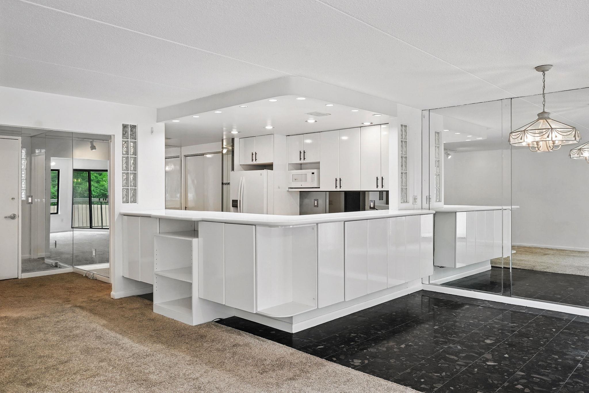 300 High Point Drive #313, Hartsdale, New York image 1
