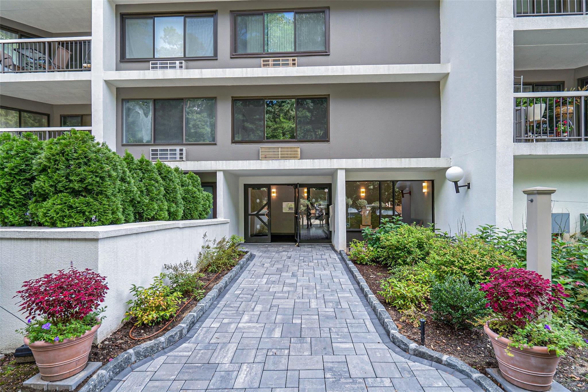 300 High Point Drive #313, Hartsdale, New York image 17
