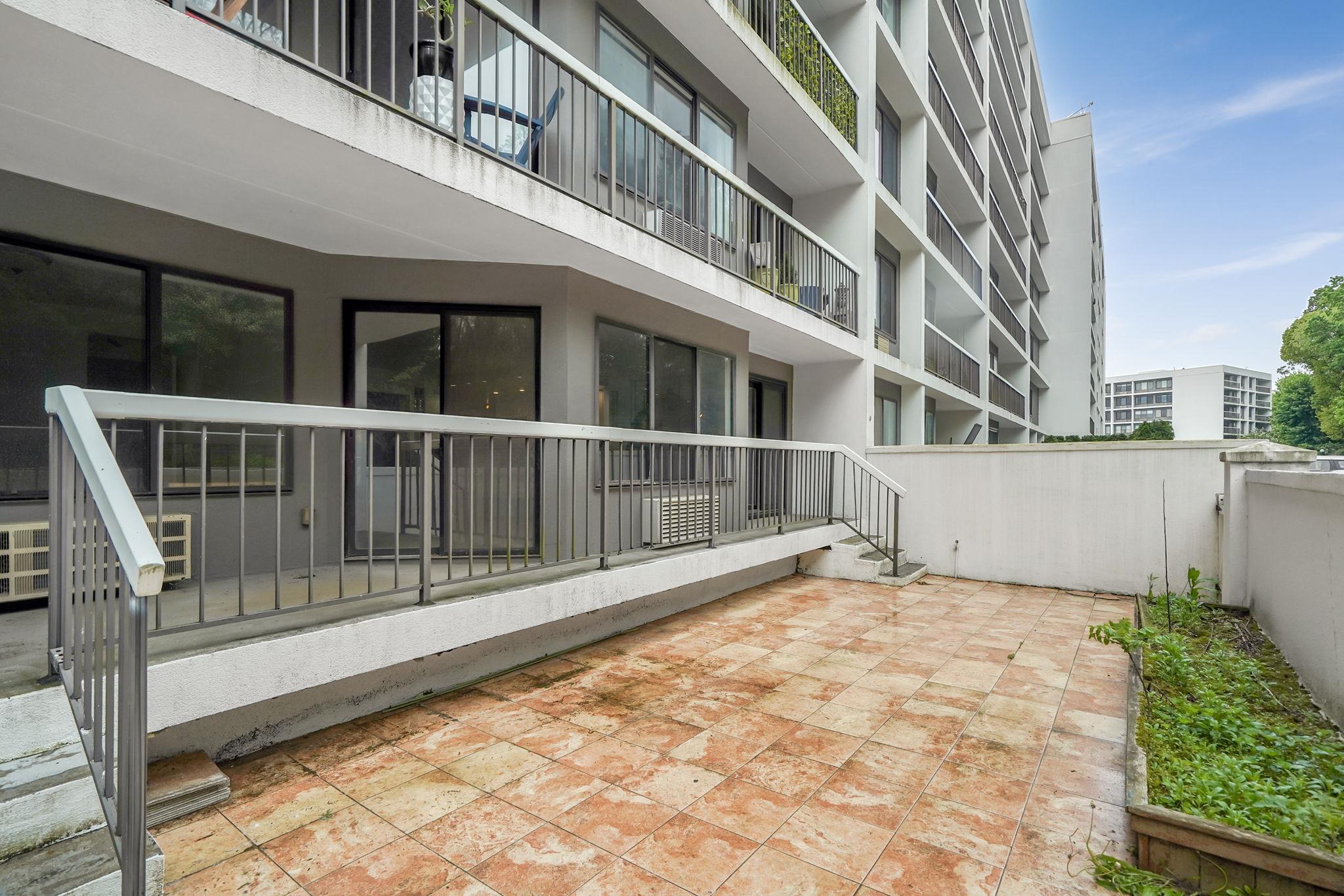 300 High Point Drive #313, Hartsdale, New York image 2
