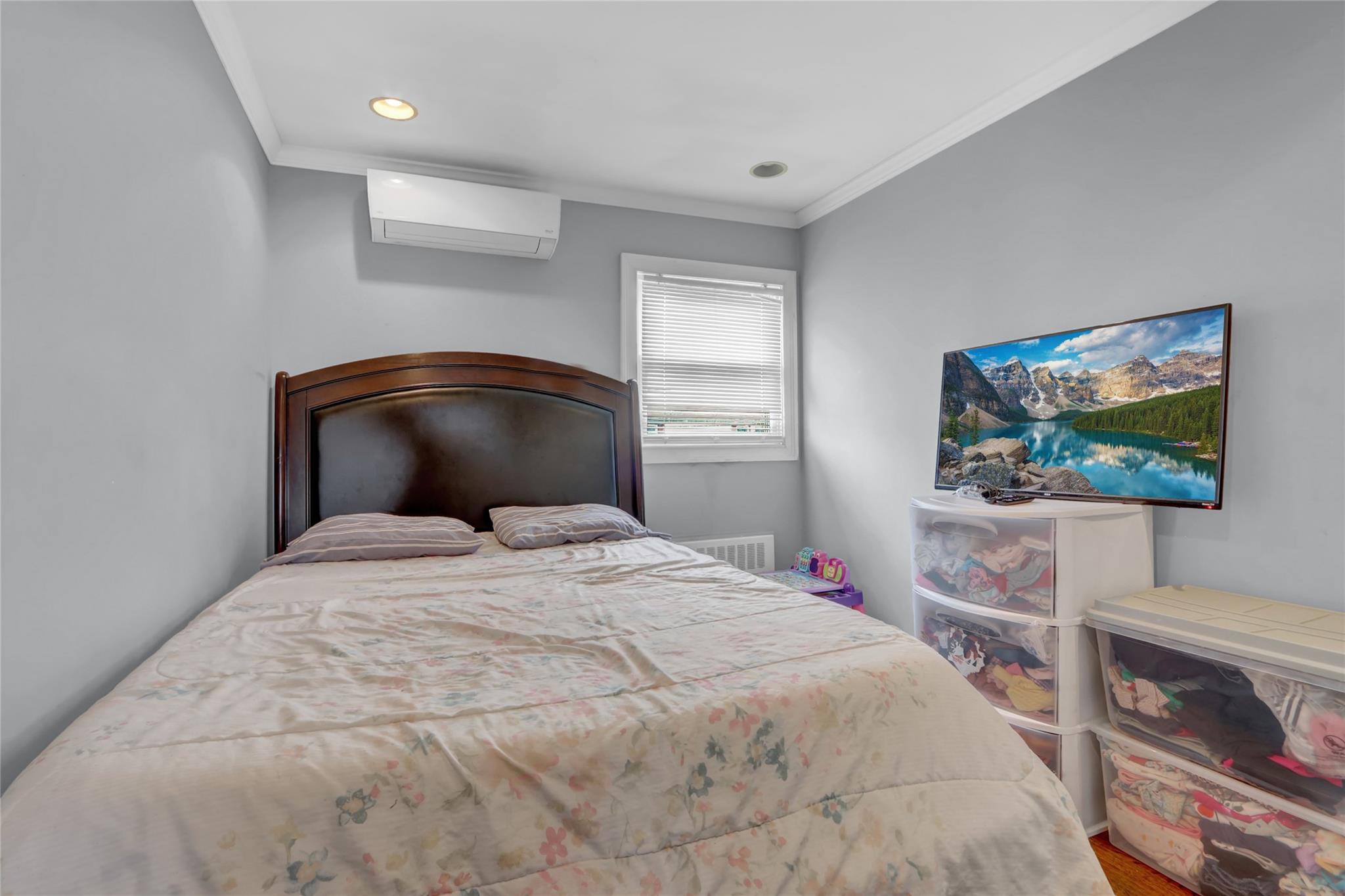 405 Miller Avenue, Freeport, New York image 13