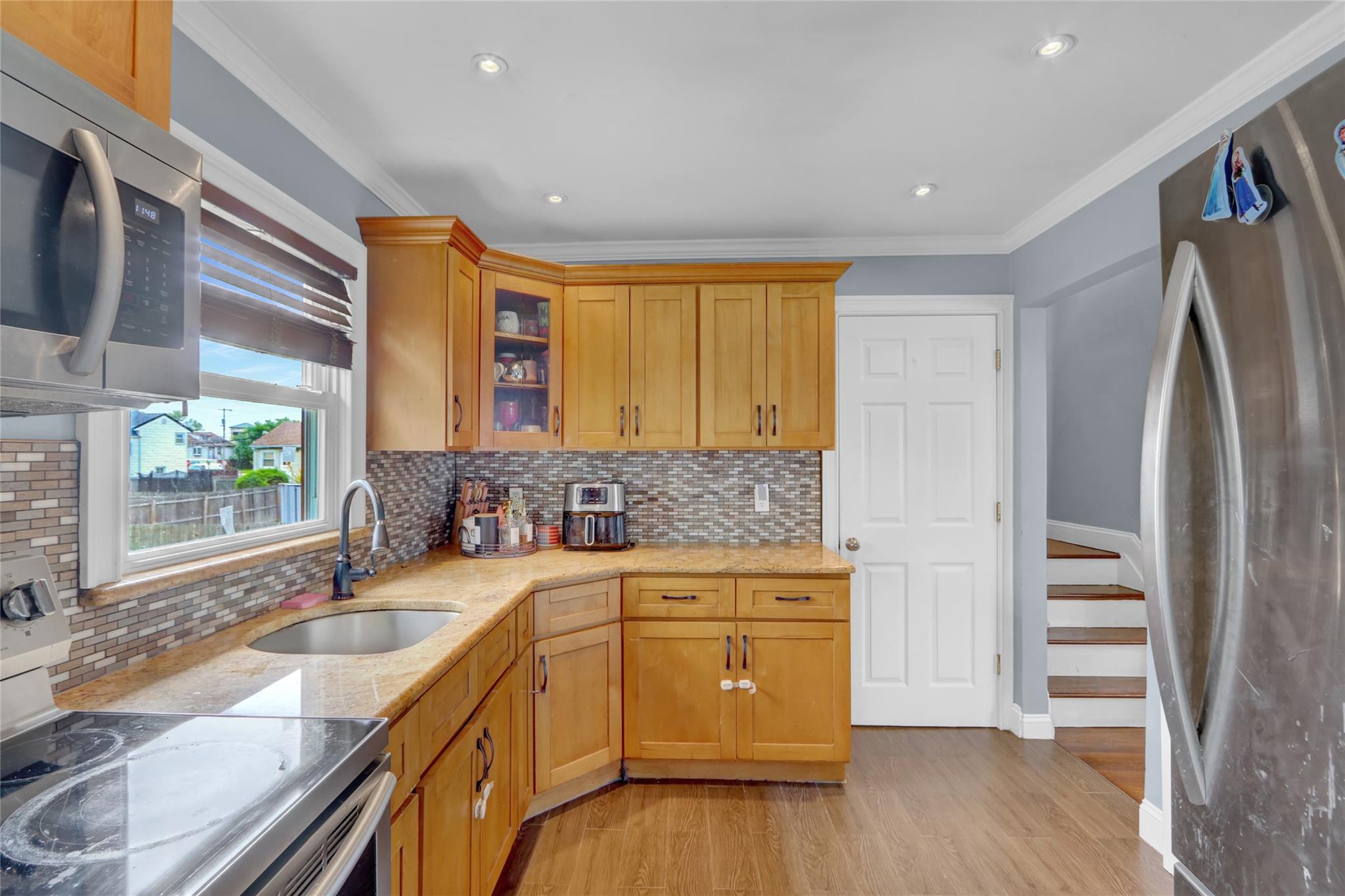 405 Miller Avenue, Freeport, New York image 9