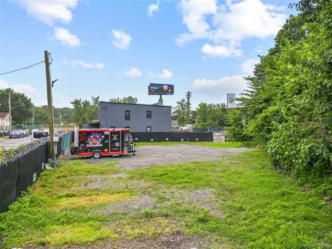 2211 De Reimer Avenue Bronx NY 10475