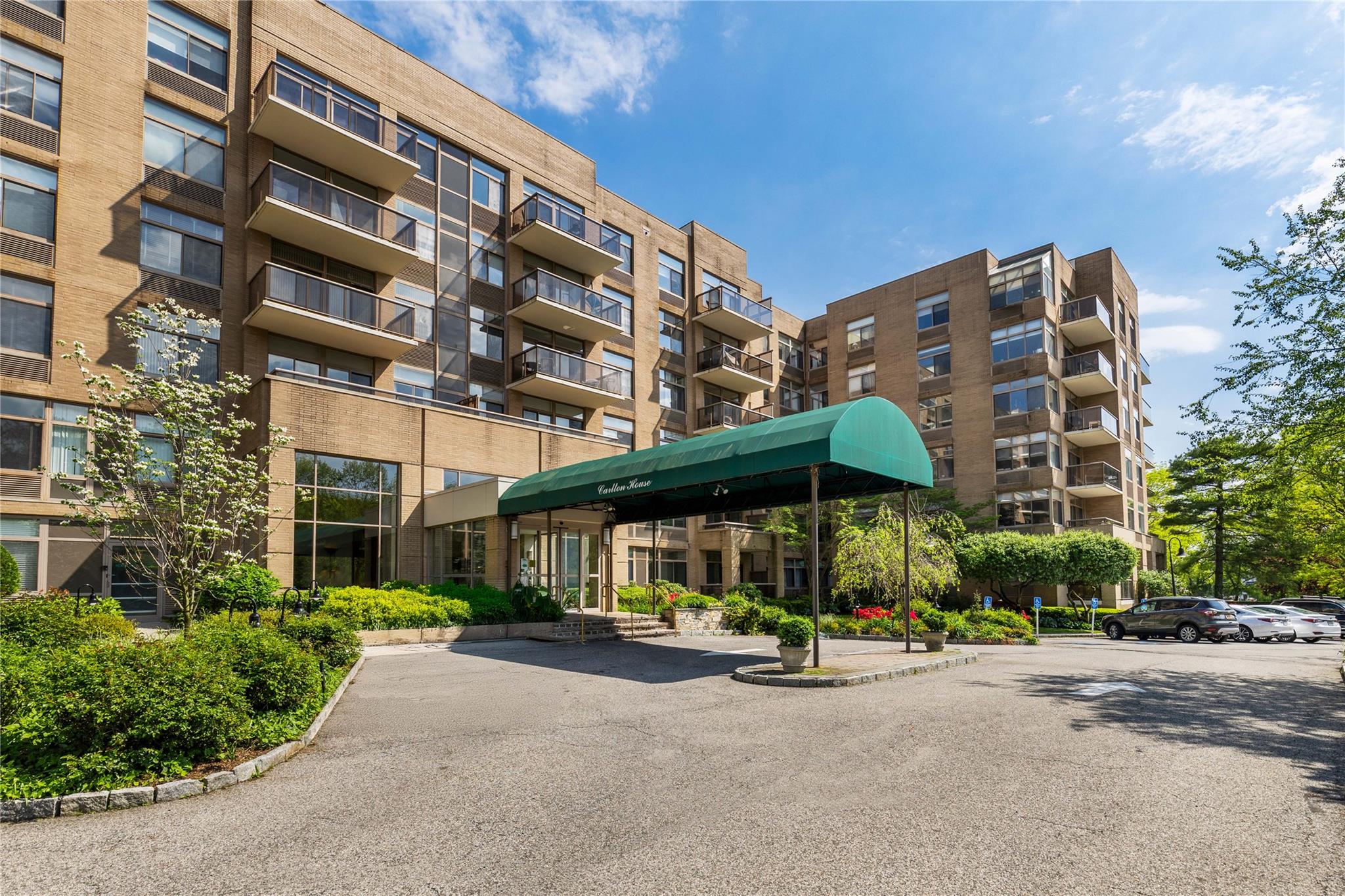 35 N Chatsworth Avenue #6J, Larchmont, New York image 1