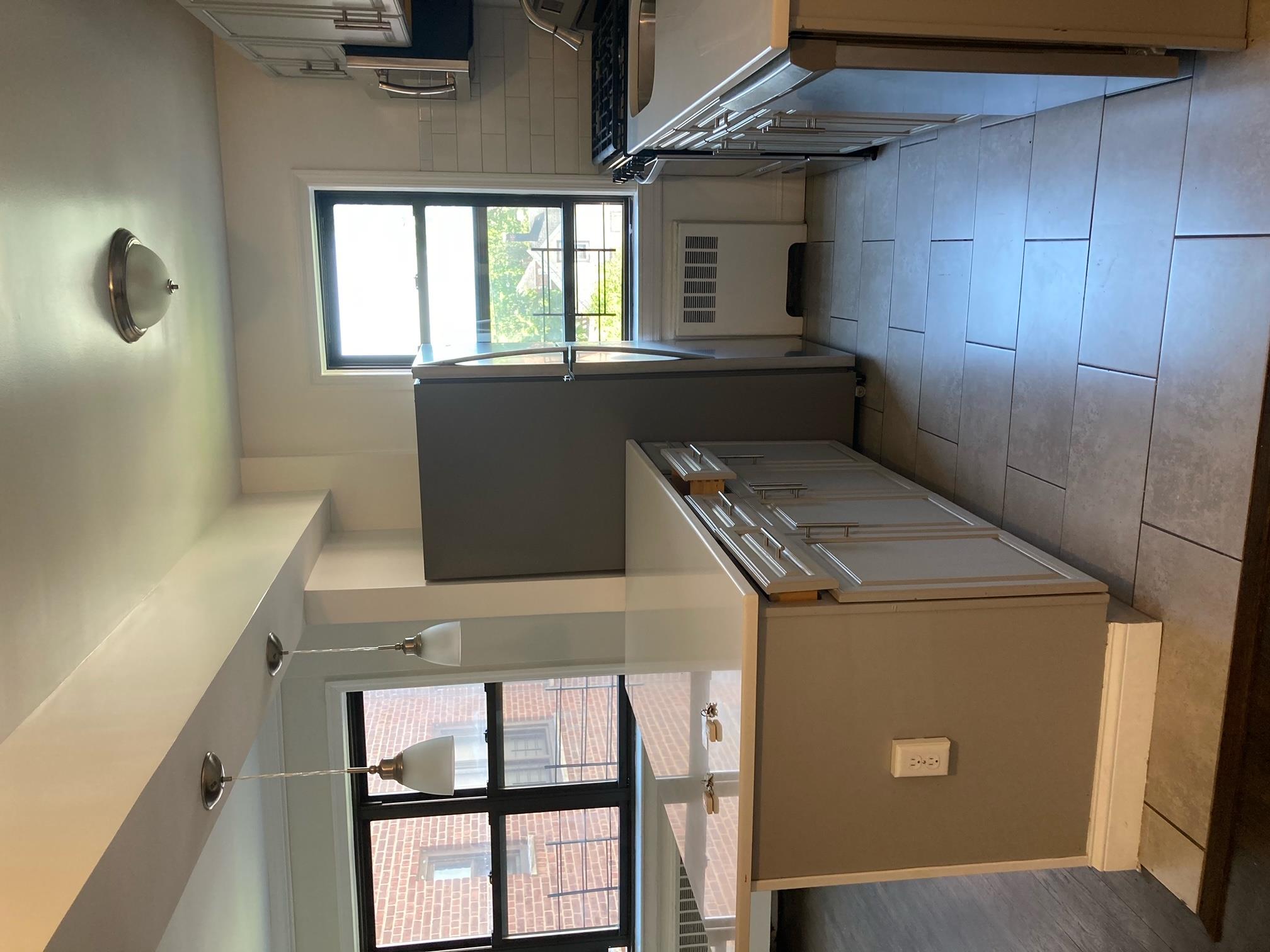 33 William Street 2E