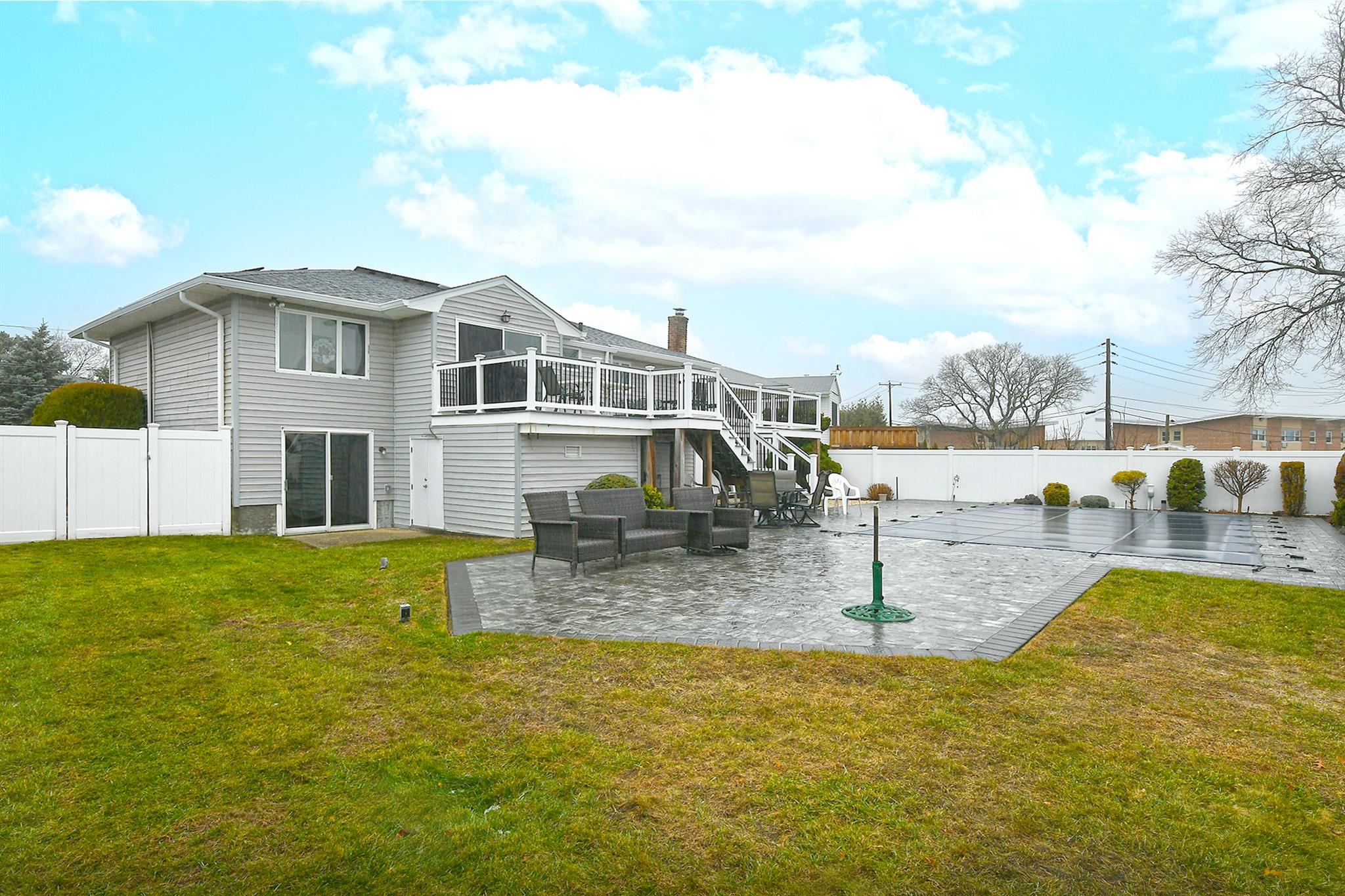 3197 Shore Road, Oceanside, New York image 19