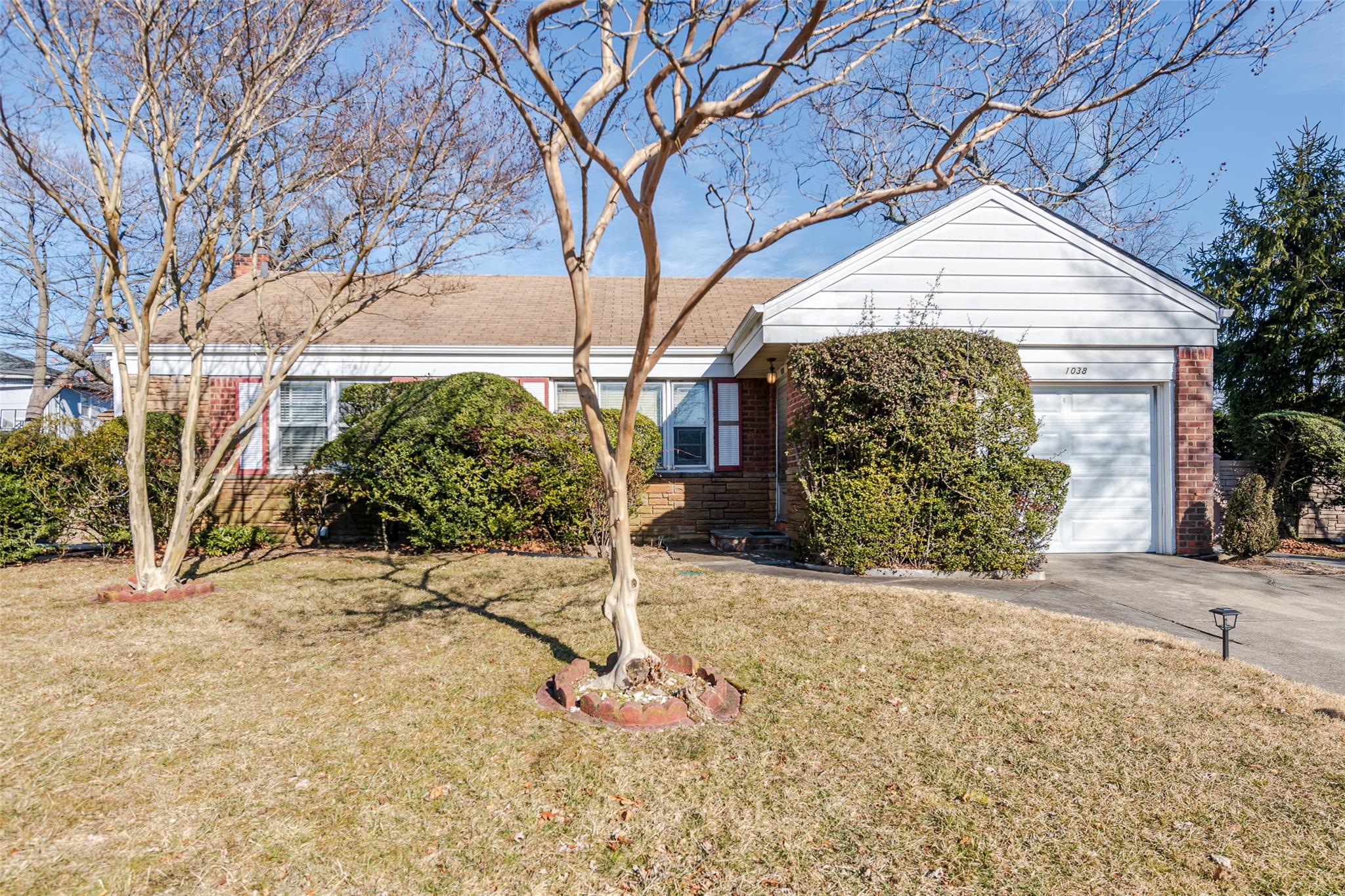 1038 Linden Street, North Valley Stream, New York image 1