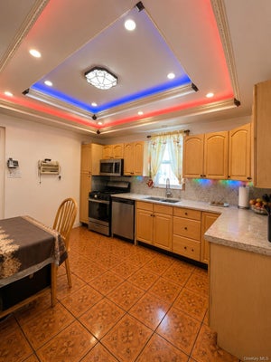 12720 95TH AVE, SOUTH RICHMOND HILL, NY 11419 - Image 0a964103b2b73c4eaa07192fd6476f7a/375671296