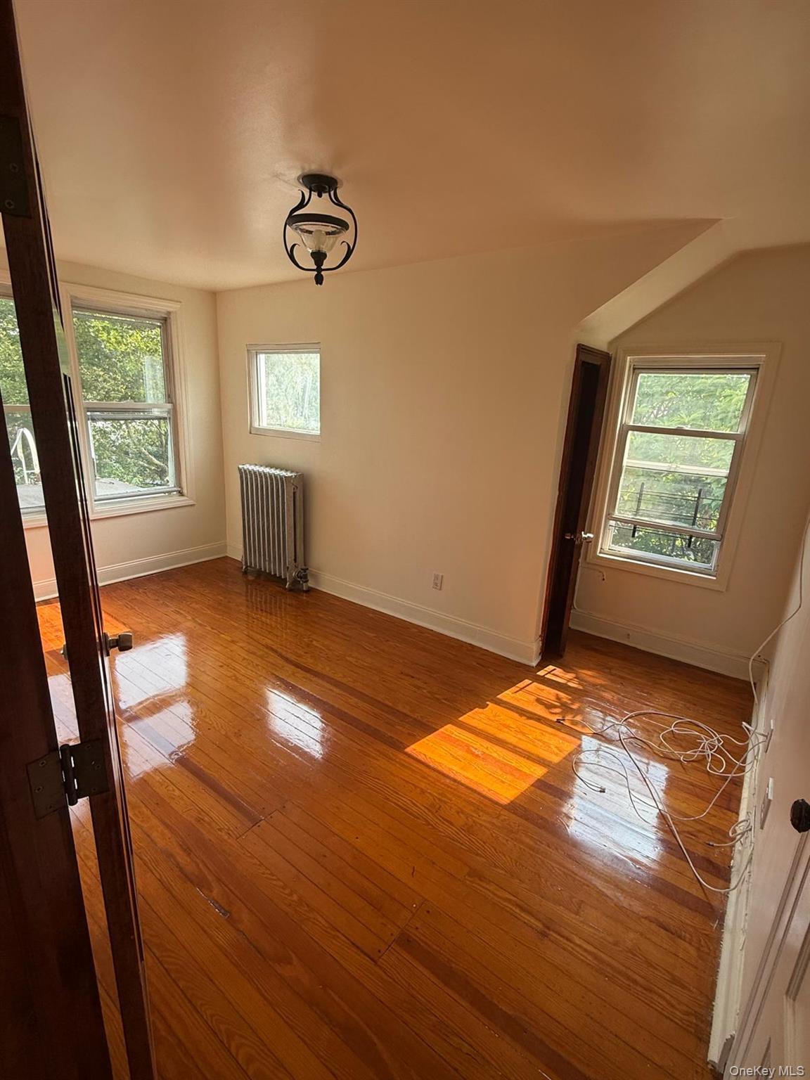 149 W Kingsbridge Road 3