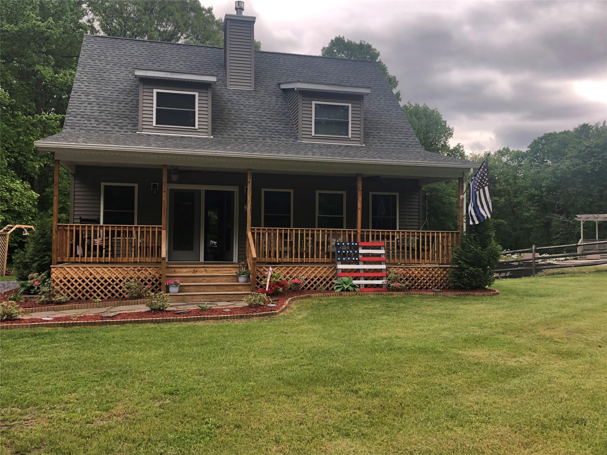 Rental Property at Milton Turnpike, Highland, New York - Bedrooms: 3 
Bathrooms: 2 
Rooms: 9  - $3,200 MO.