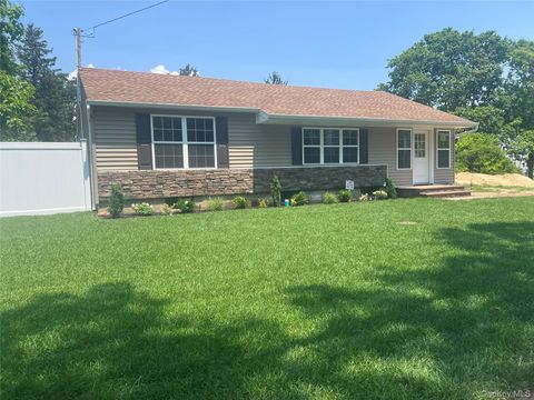 Homes For Sale - 159 Alexander Avenue<br/> Holbrook, NY 11741