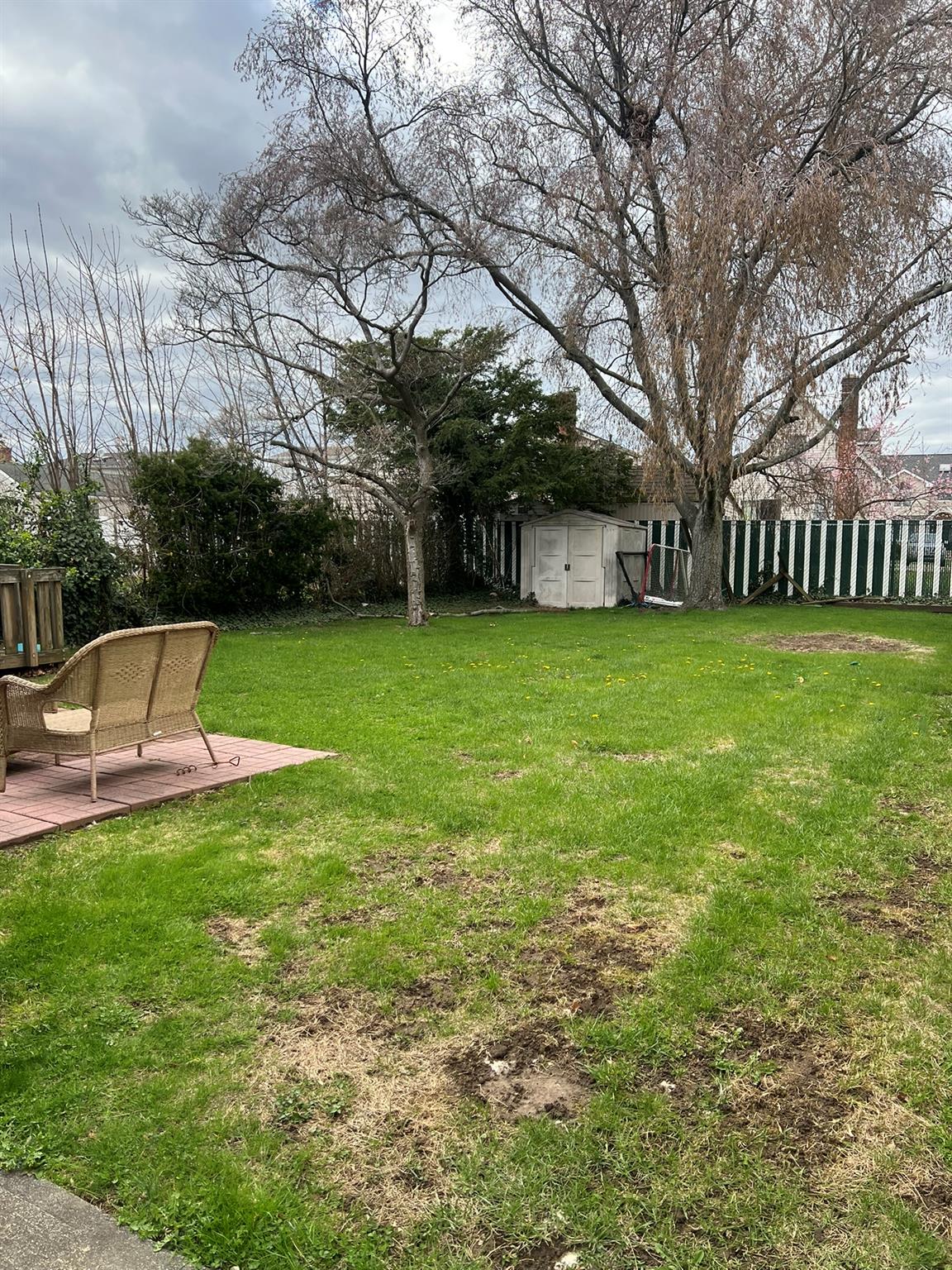 220 Raff Avenue, Mineola, New York image 15