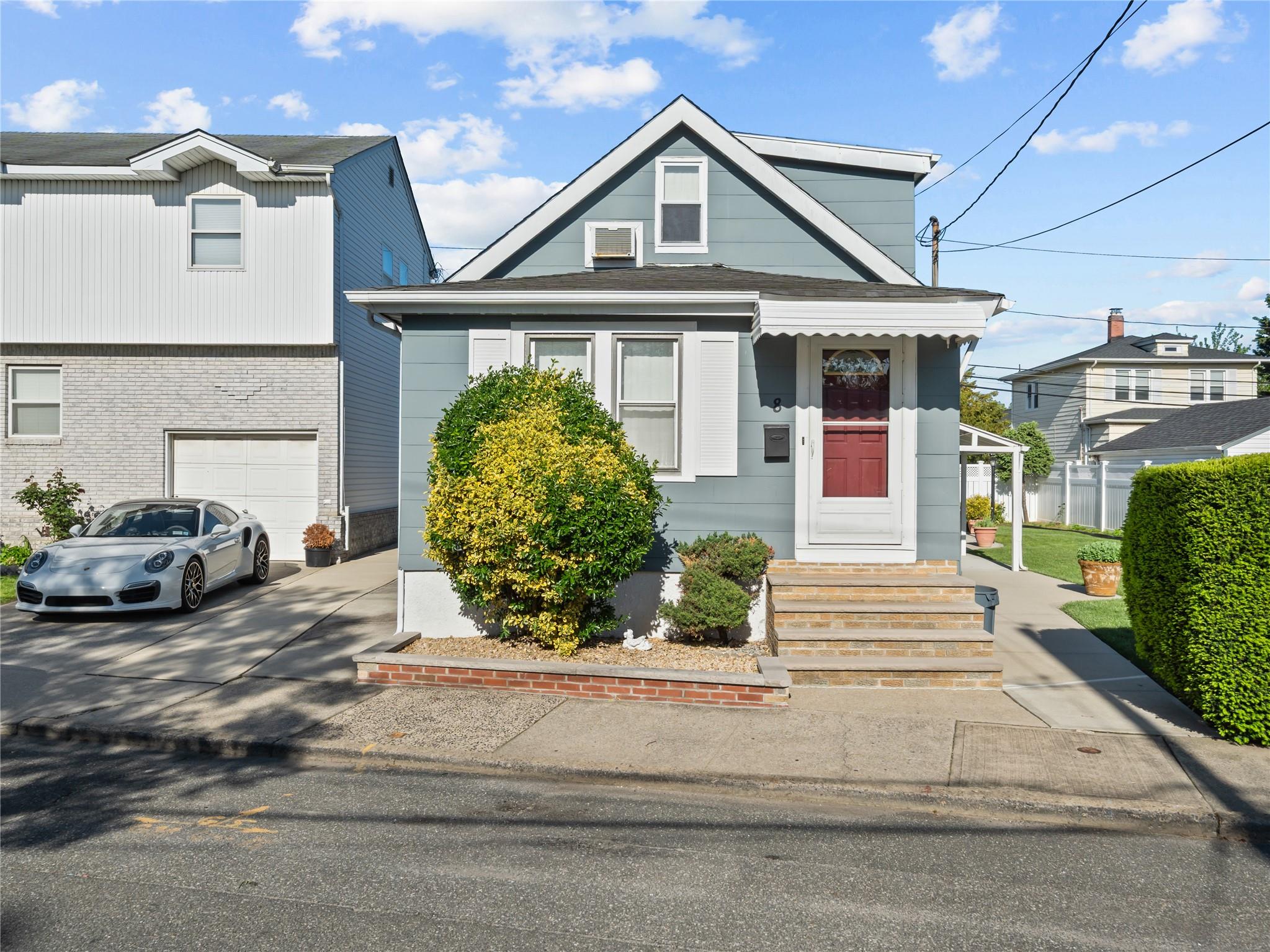 8 Savoy Avenue, Elmont, New York image 1
