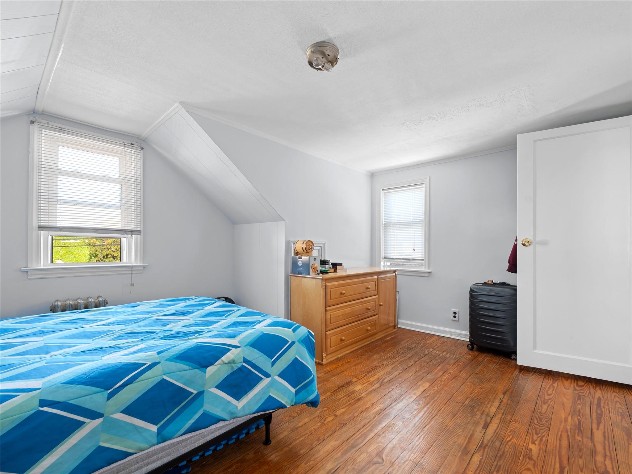 8 Savoy Avenue, Elmont, New York image 21