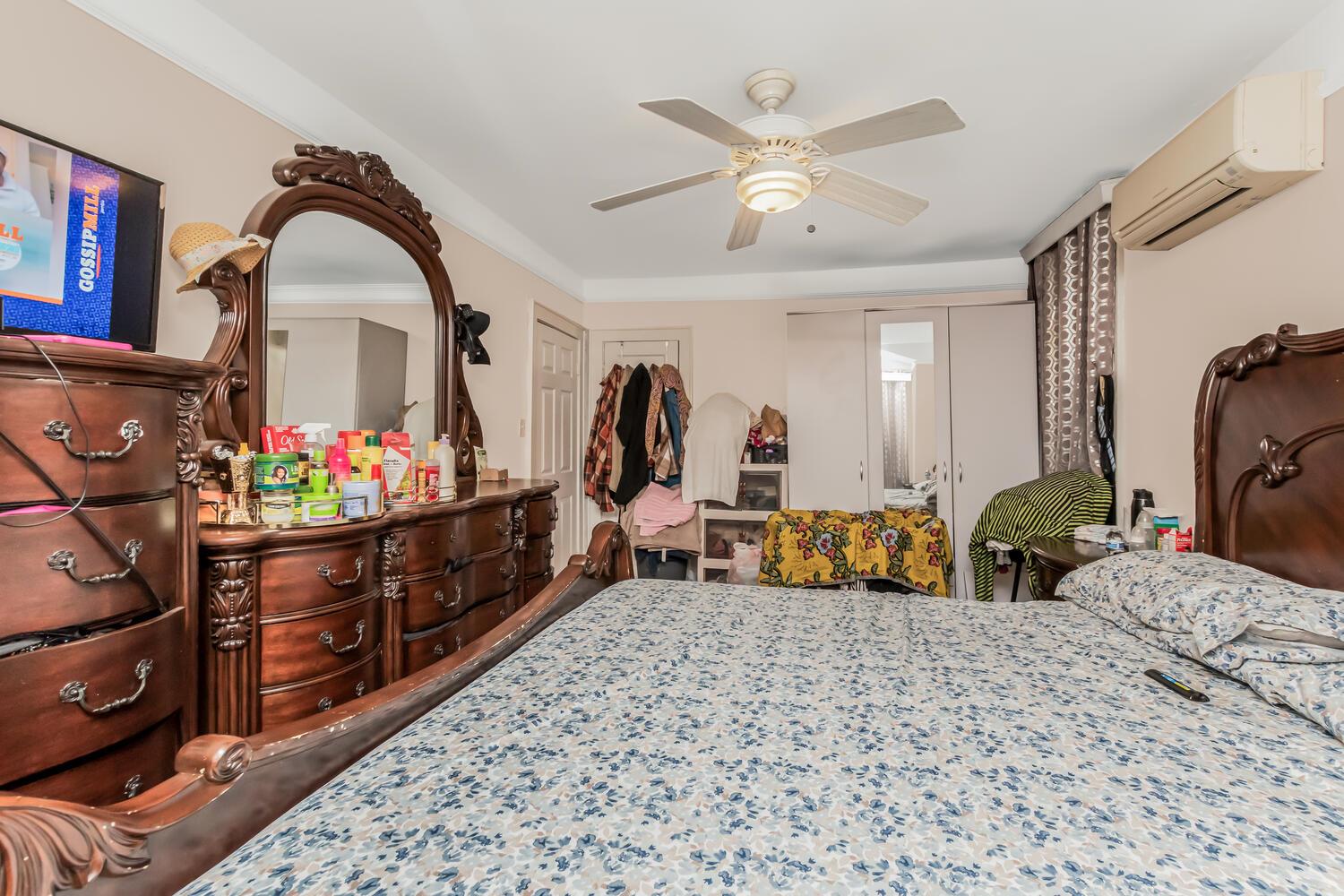235 Quincy Avenue, Bronx, New York image 12