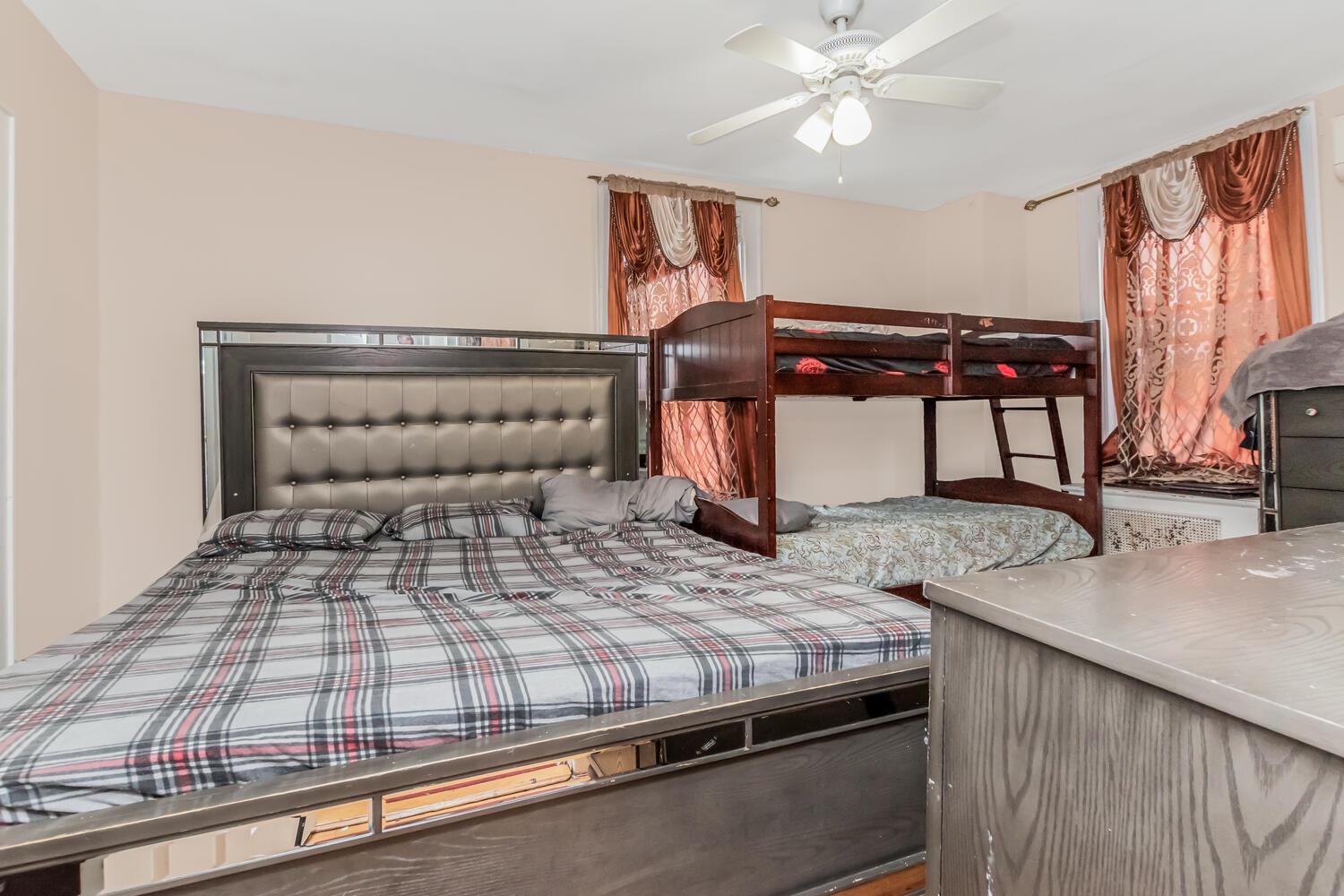 235 Quincy Avenue, Bronx, New York image 10