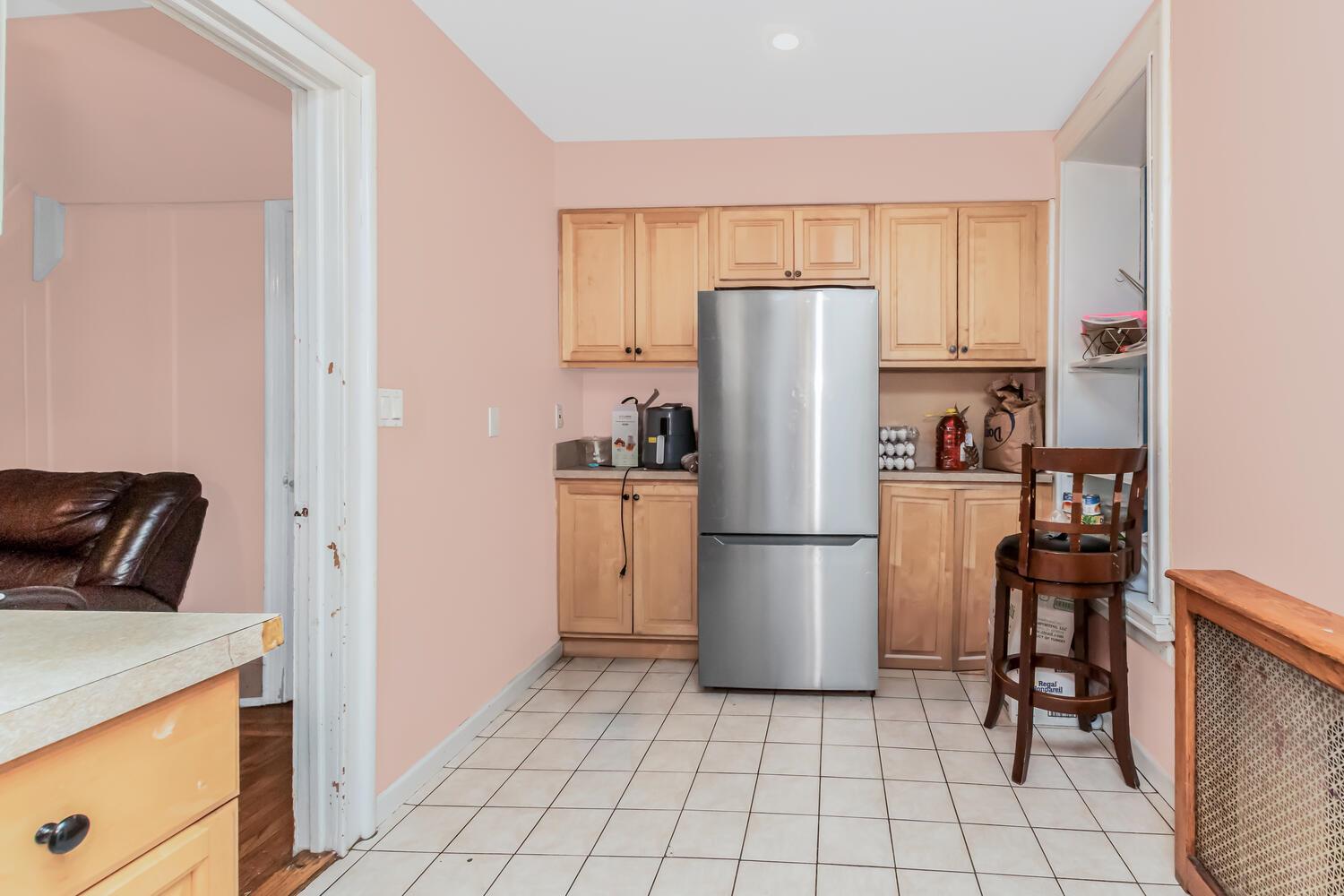 235 Quincy Avenue, Bronx, New York image 8