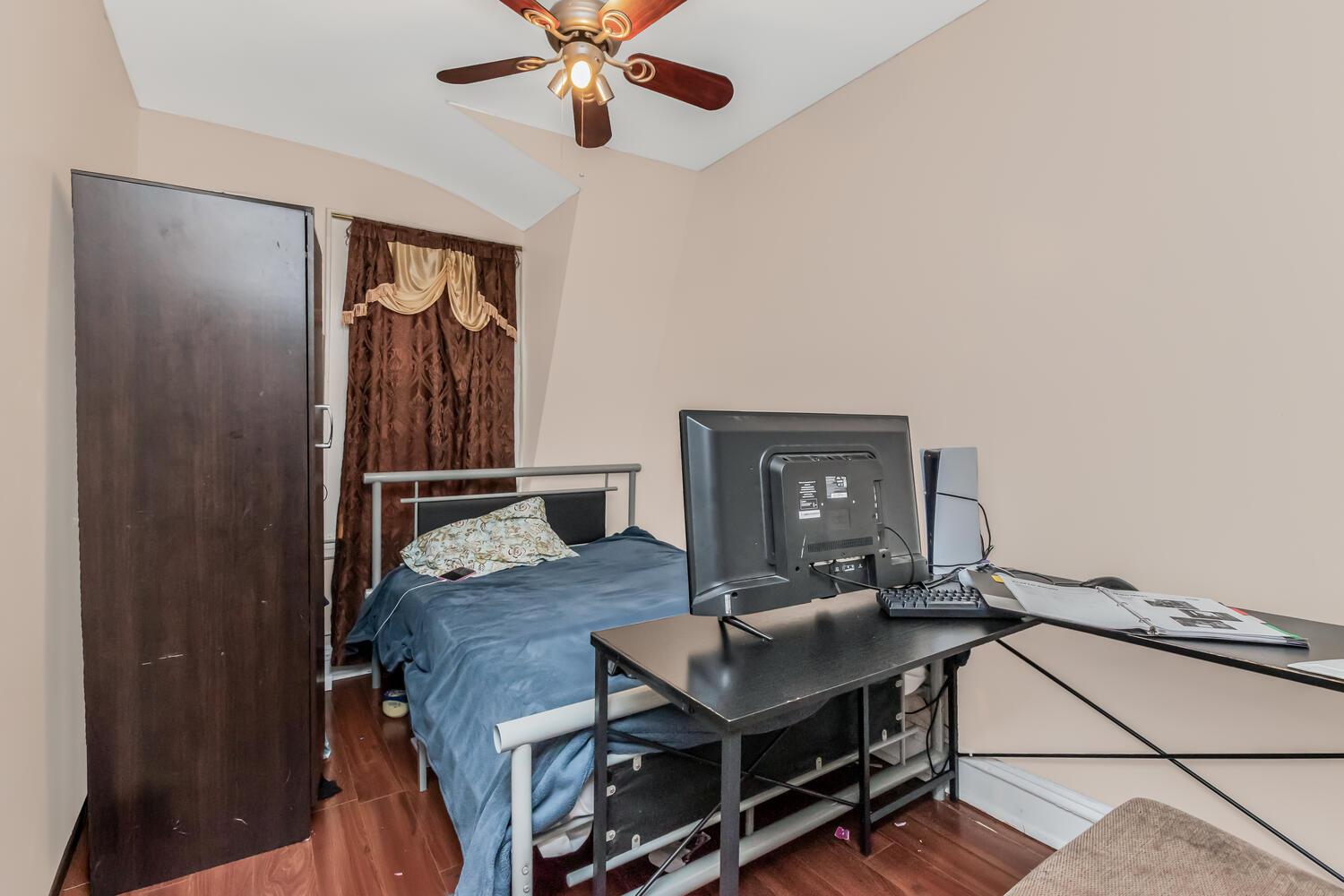 235 Quincy Avenue, Bronx, New York image 13