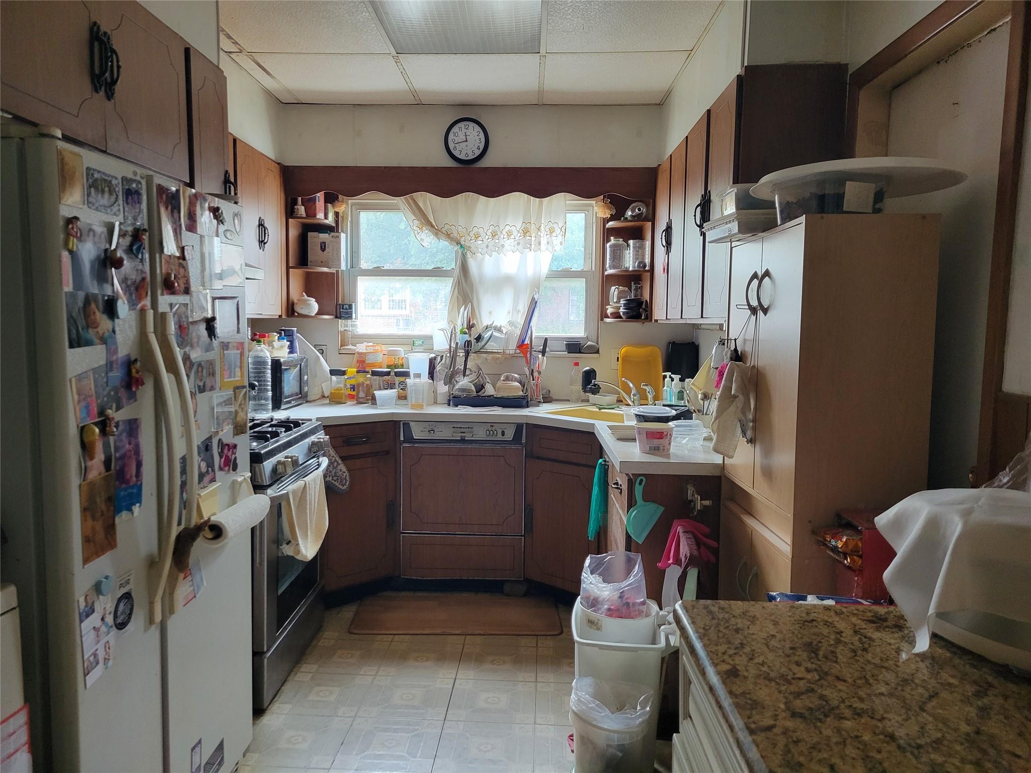 48-16 65 Street, Woodside, New York image 3
