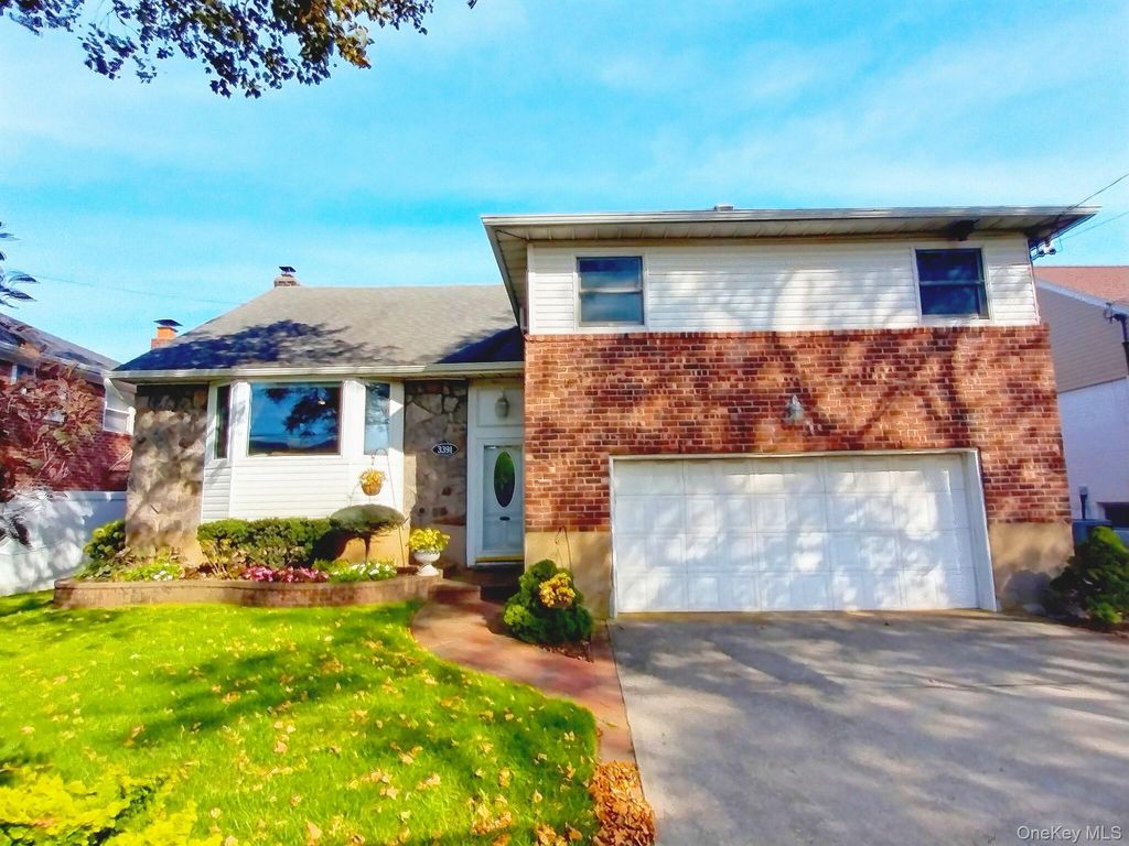 Photo of 3391 Fairway Road, Oceanside, NY 11572 (MLS # 927196)
