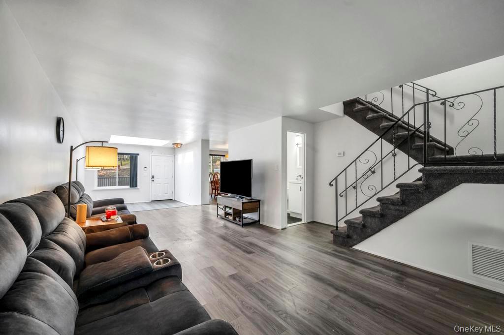 207 Skyline Drive