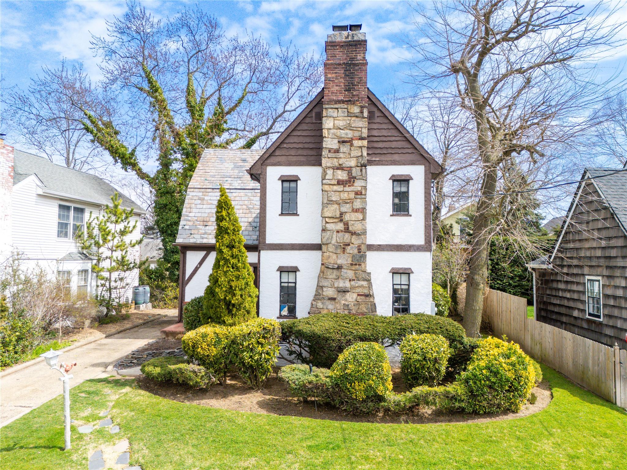 5 Shelton Court, Rockville Centre, New York image 16