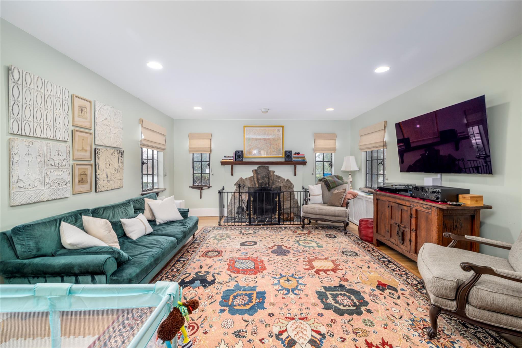 5 Shelton Court, Rockville Centre, New York image 4