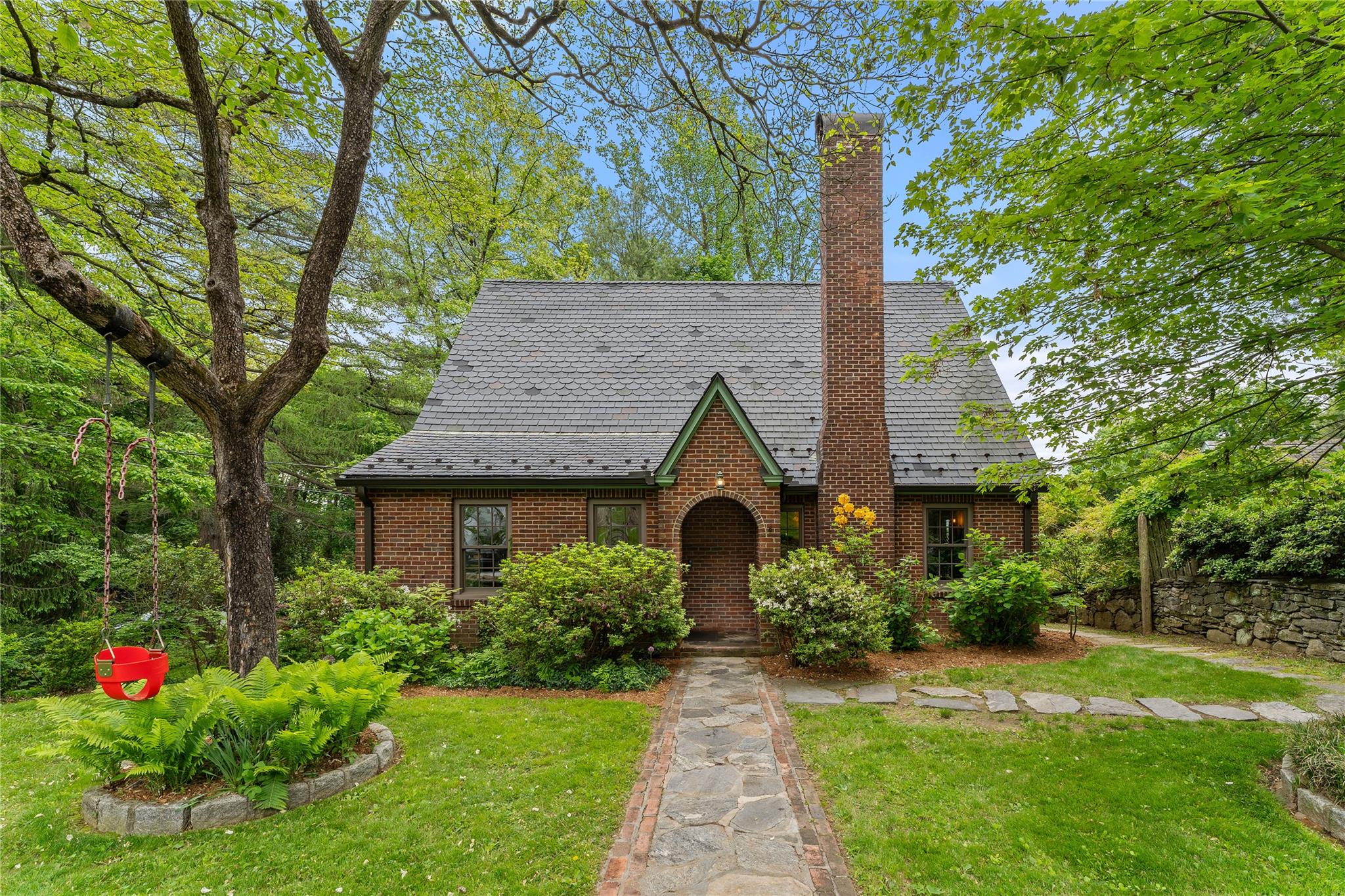 23 Sheldon Street, Ardsley, New York image 1