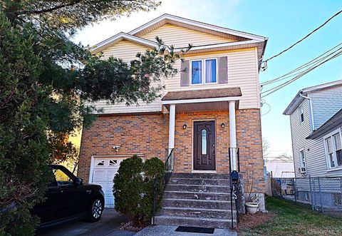 494 Keller Avenue Elmont NY 11003