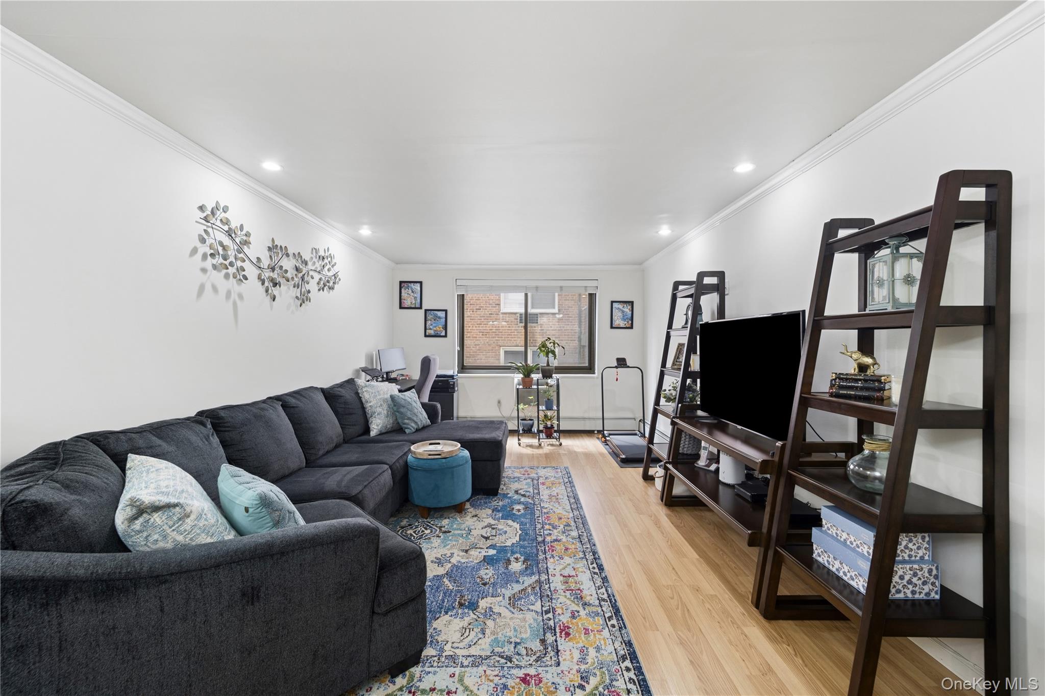 100 E Hartsdale Avenue 3FE