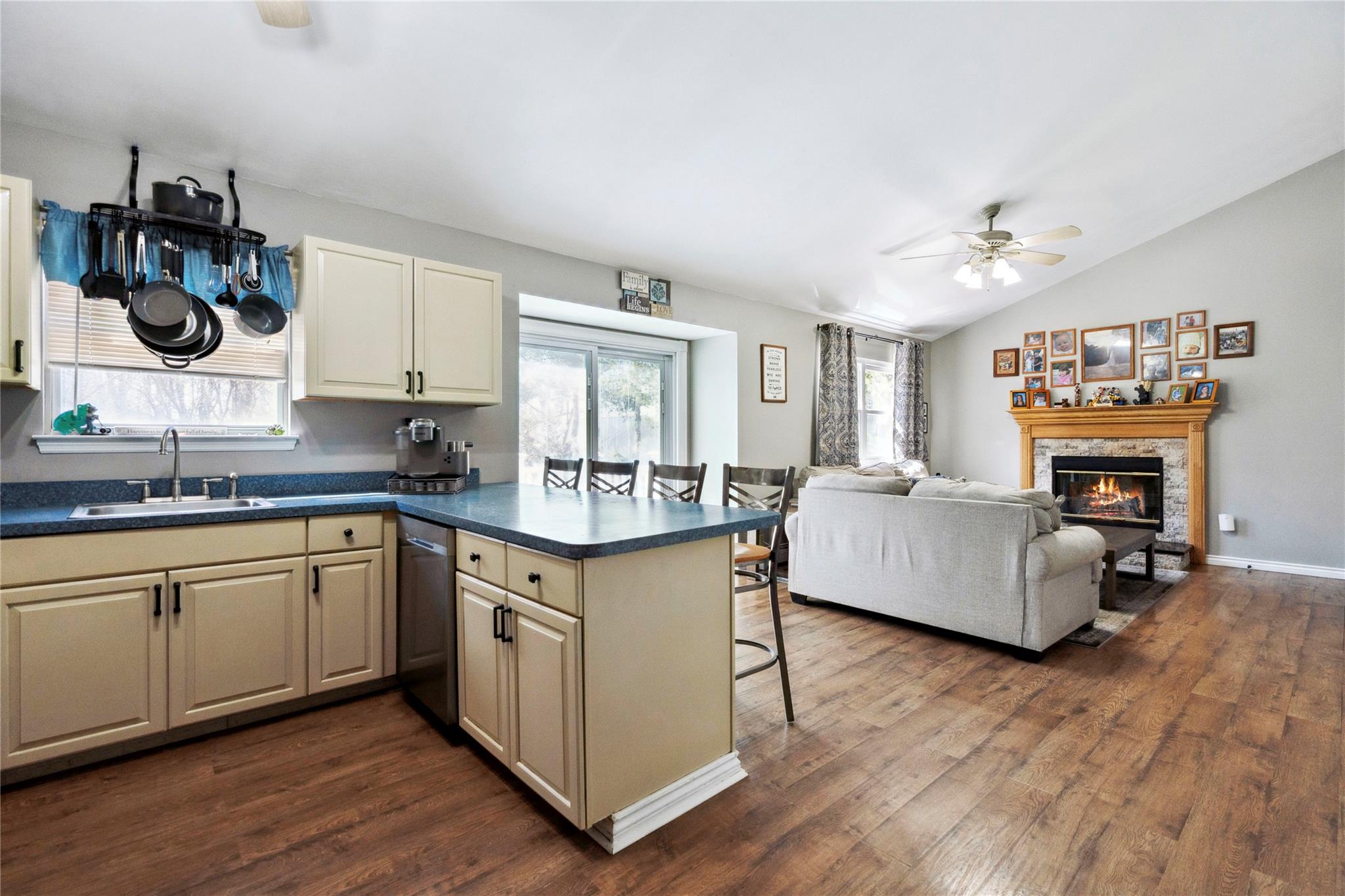 26 S Howell Avenue, Centereach, New York image 12