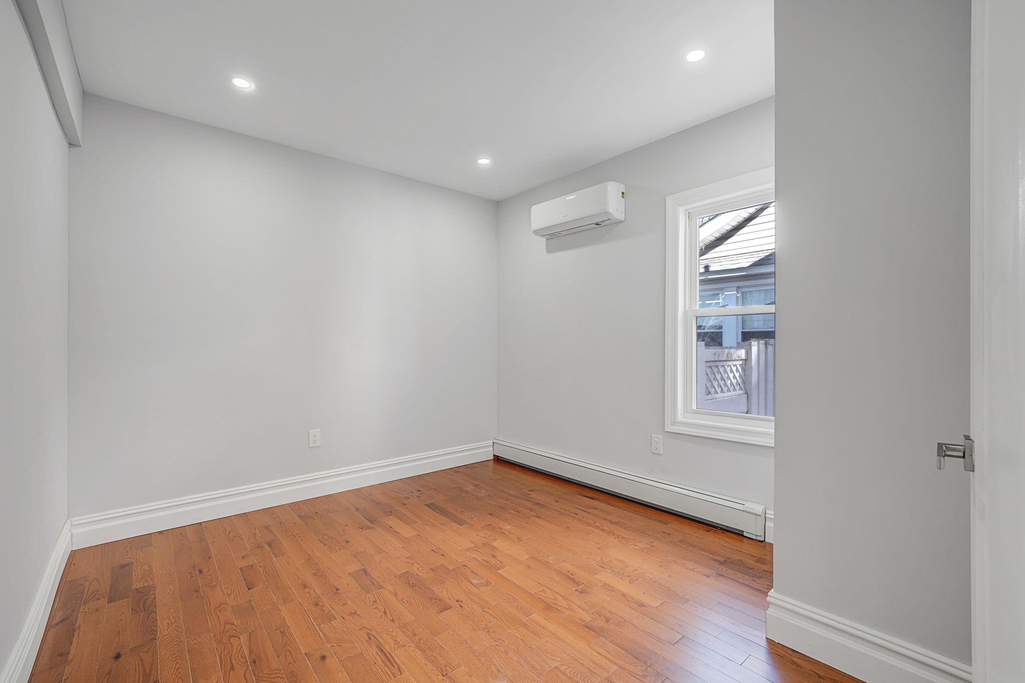 20 Colonial Road, Floral Park, New York image 23