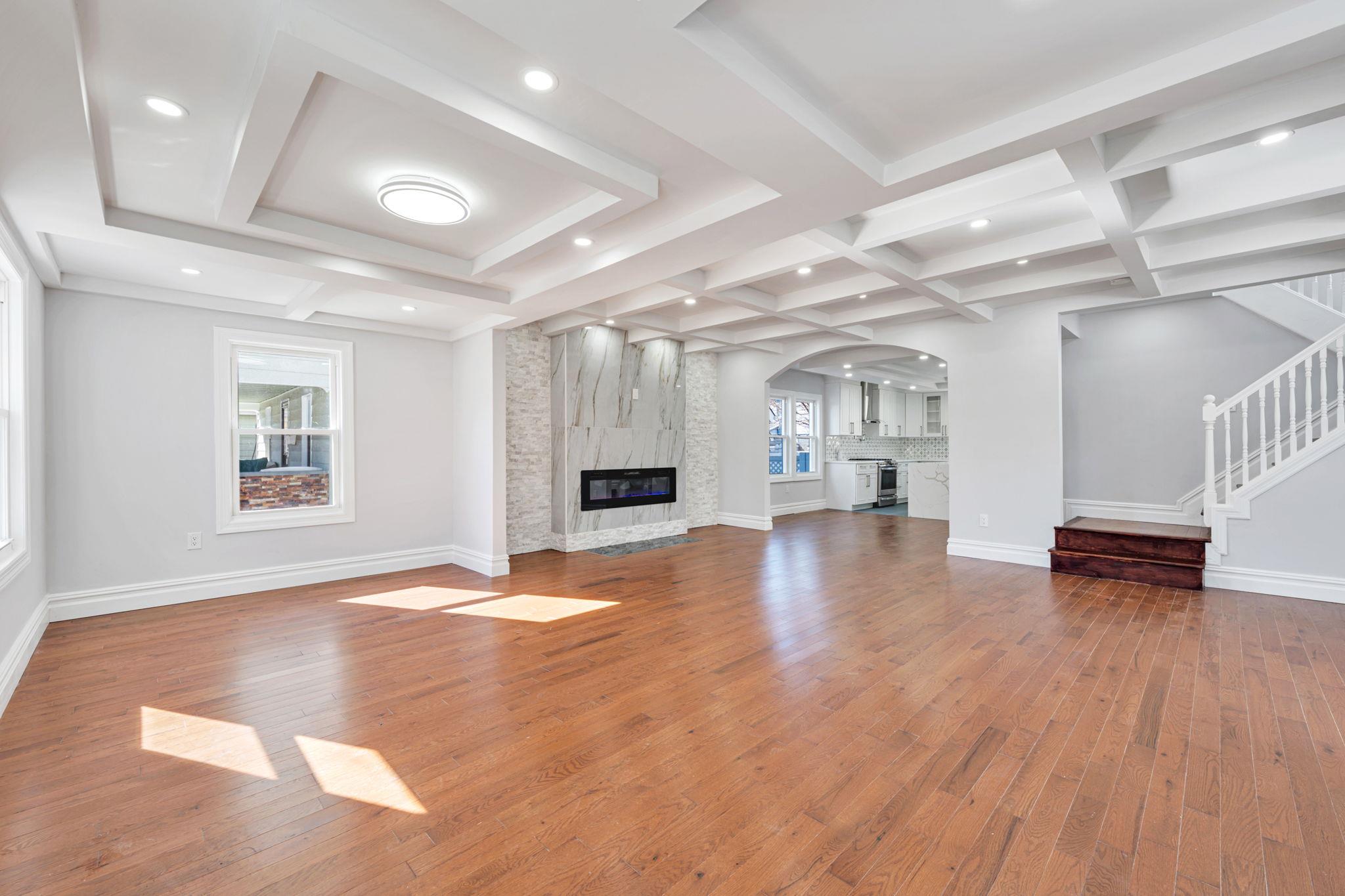 20 Colonial Road, Floral Park, New York image 25