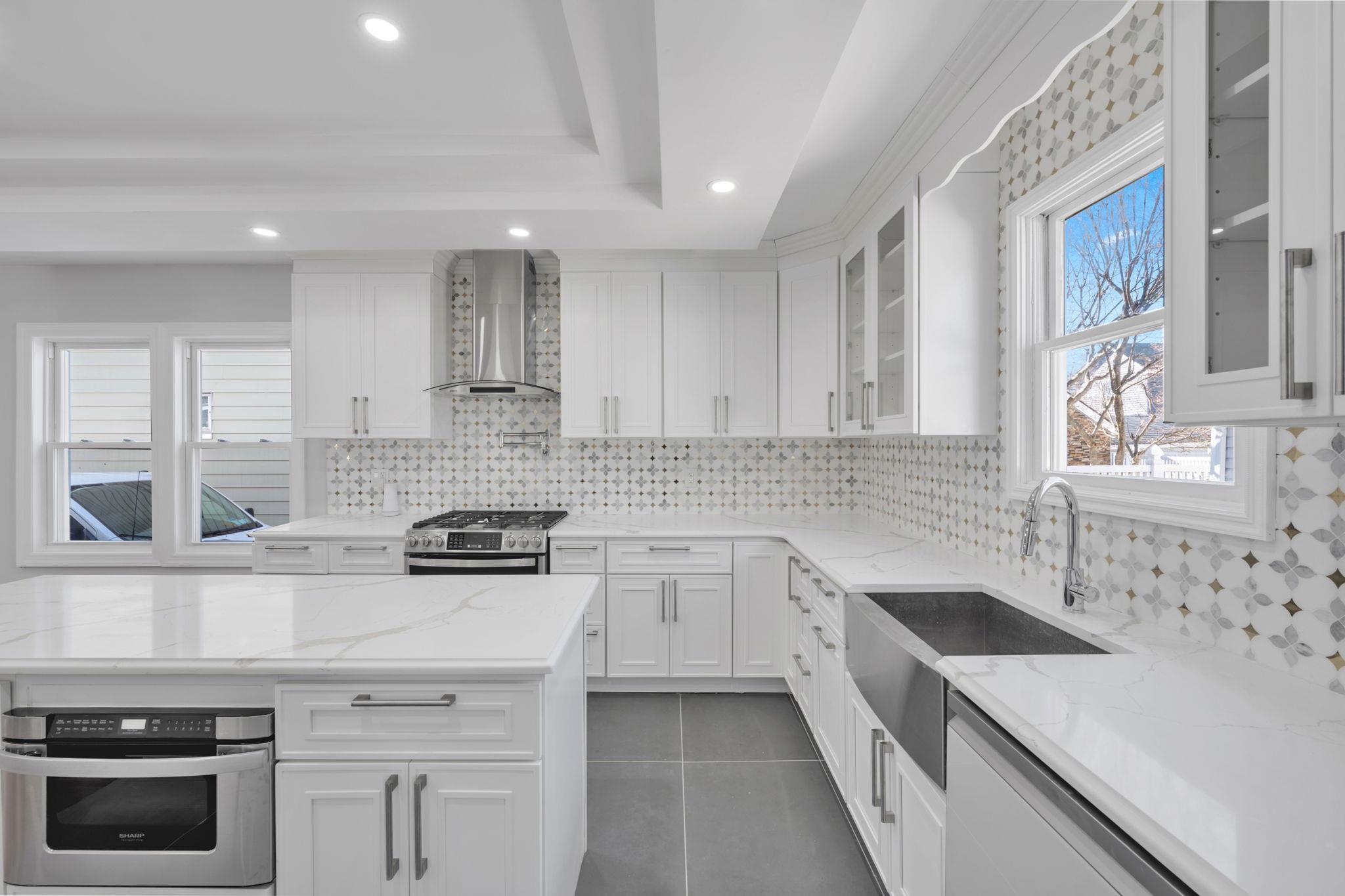 20 Colonial Road, Floral Park, New York image 30