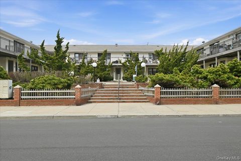 Homes For Sale - 65 W Broadway #8B<br/> Long Beach, NY 11561