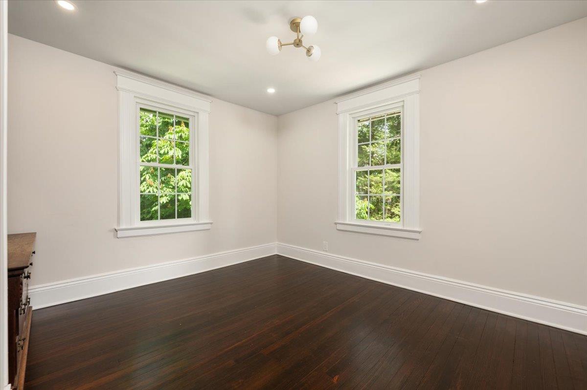 16 Lamarcus Avenue, Glen Cove, New York image 21