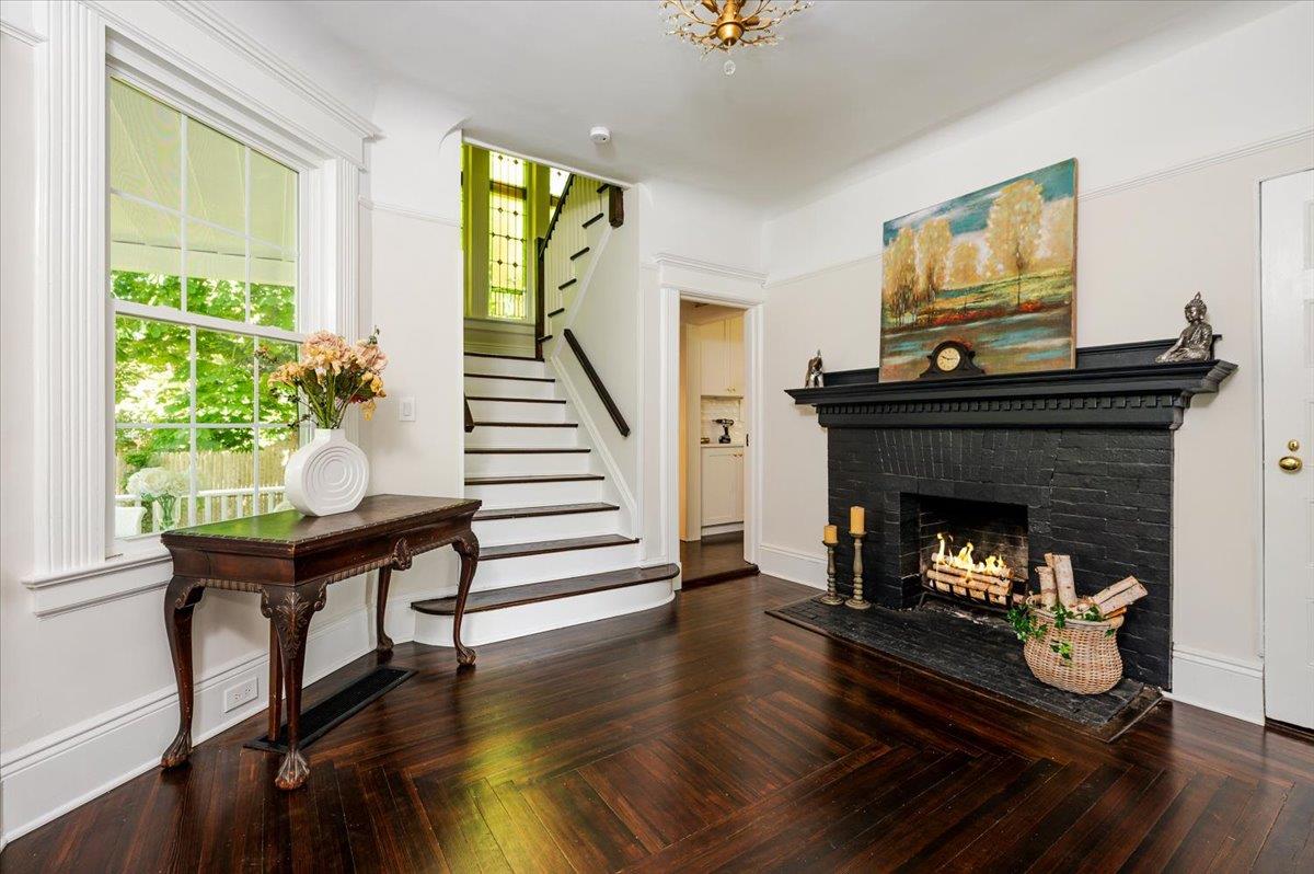 16 Lamarcus Avenue, Glen Cove, New York image 7