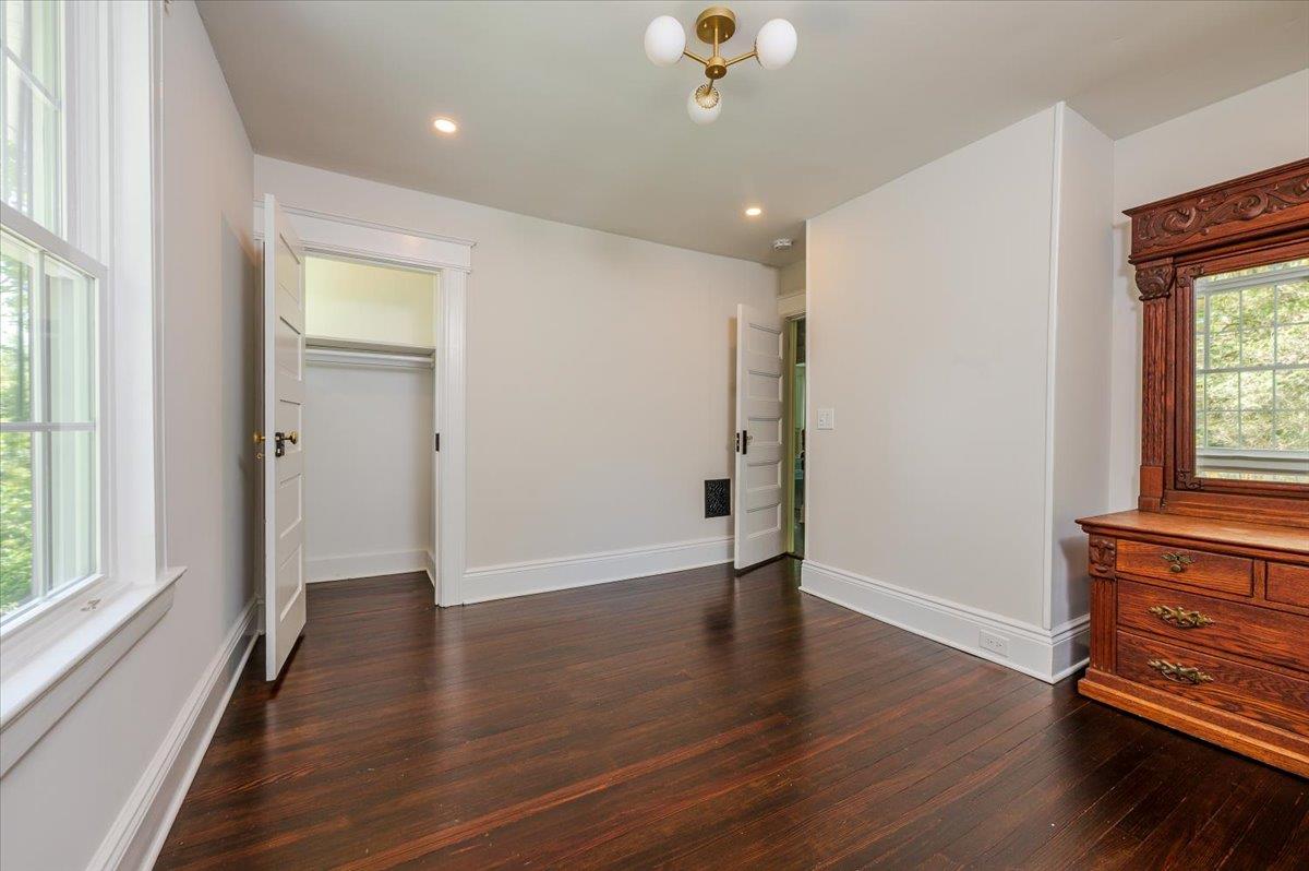 16 Lamarcus Avenue, Glen Cove, New York image 19