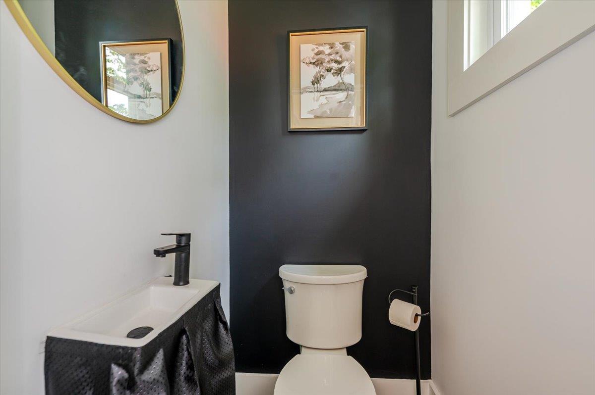 16 Lamarcus Avenue, Glen Cove, New York image 14