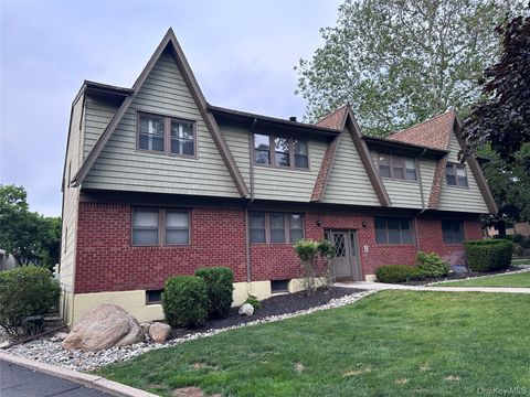 Condo For Sale - 44 Milford Lane #A<br/> Suffern, NY 10901